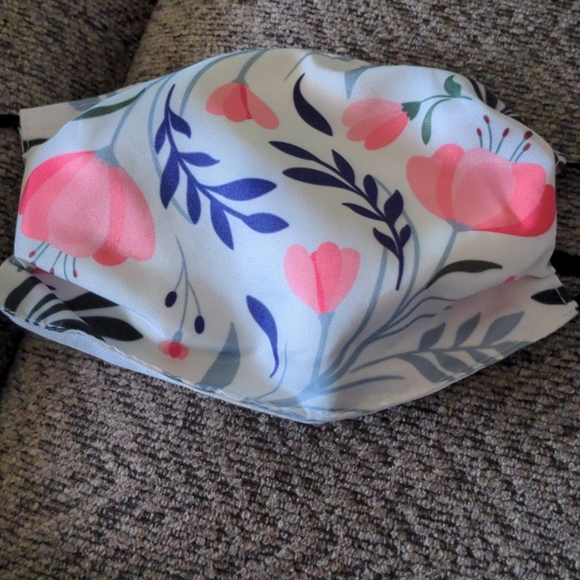 Masks - Picture 5 of 6